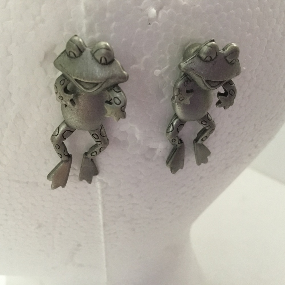 Frog pewter earrings. 1.5” long. Two piece set